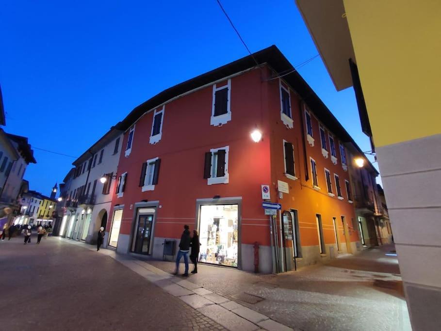 Ferienwohnung La Terrazza In Centro Treviglio Exterior foto